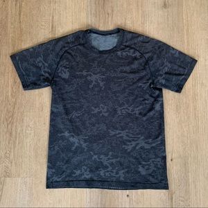 Men’s Gray Lululemon Camoflauge T-Shirt
